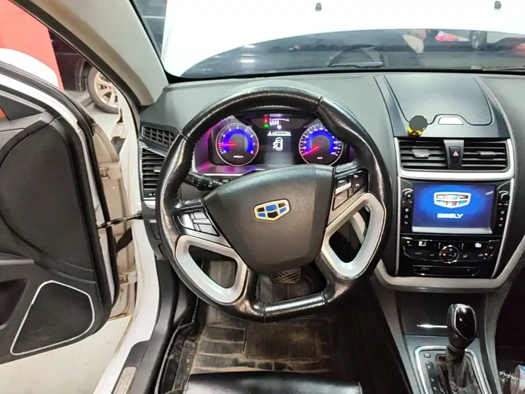 Geely Emgrand — миниатюра 11