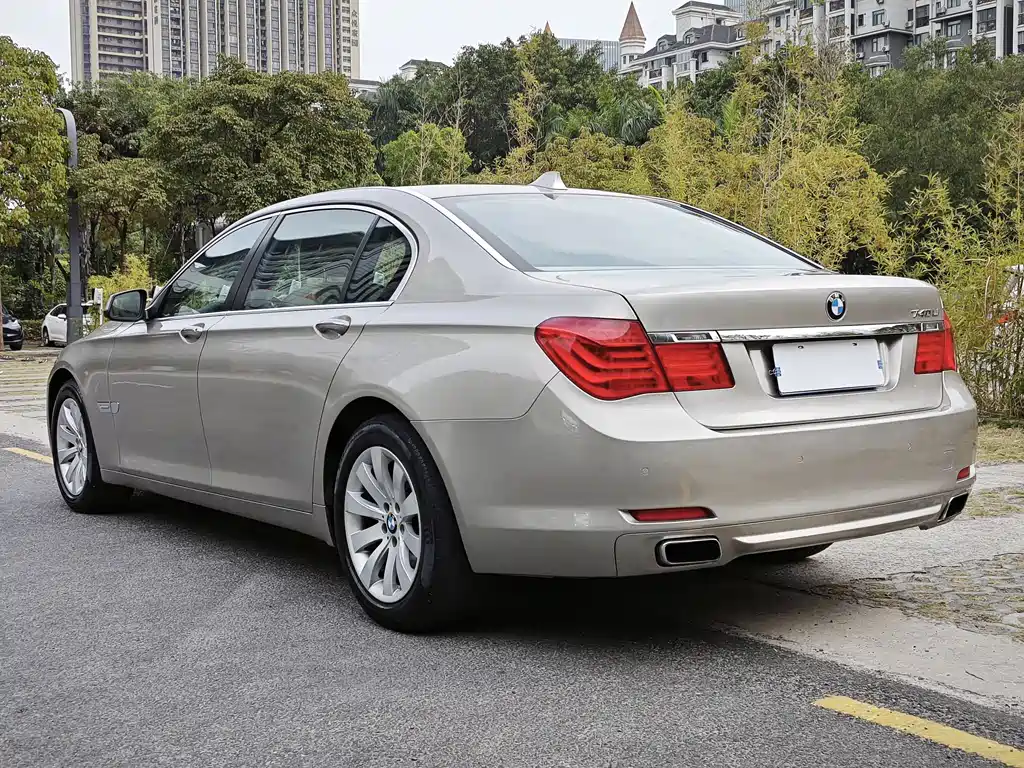 BMW 7 Series 7 2009 740Li Lead