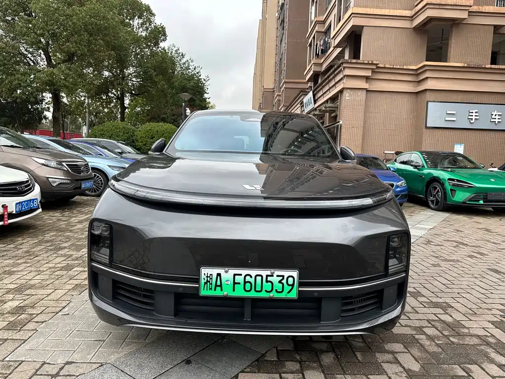 Li Auto IDEAL L8