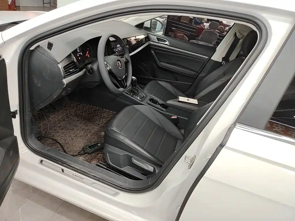 Volkswagen Lavida — миниатюра 15