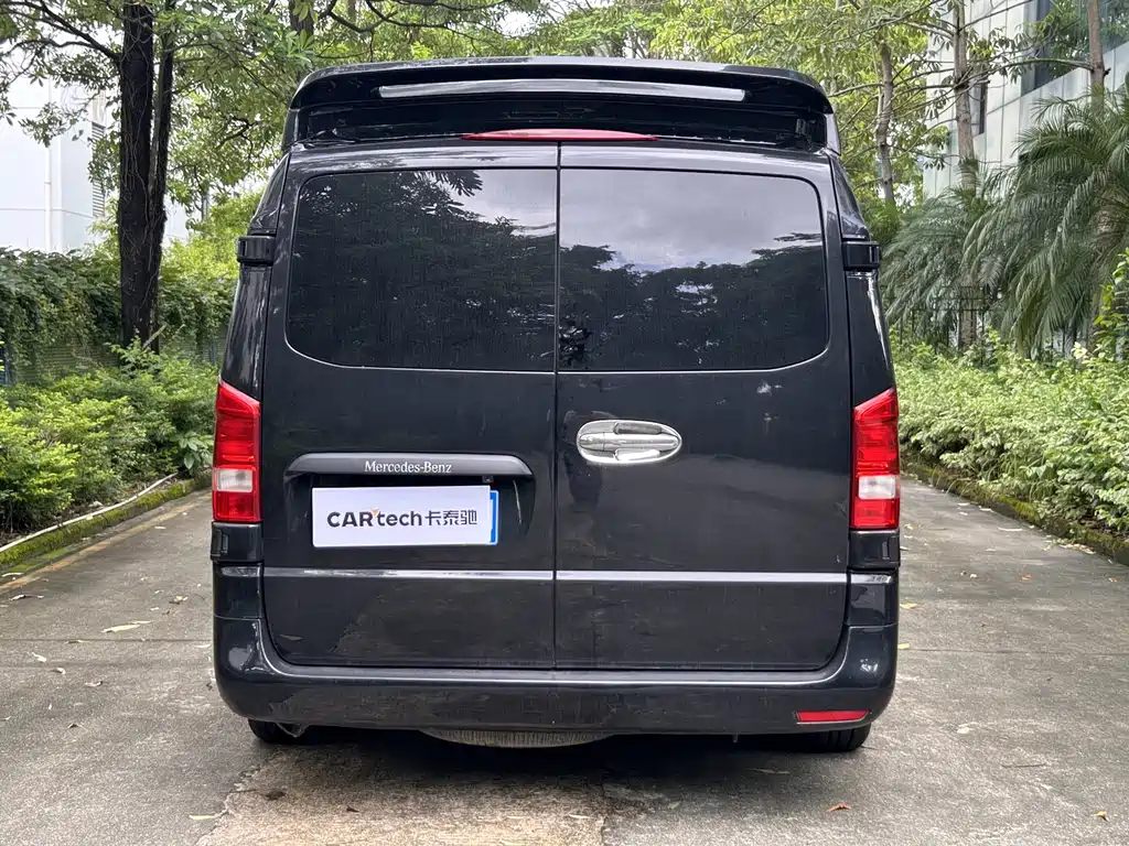 Mercedes-Benz V-Class V 2016 2.0T AT