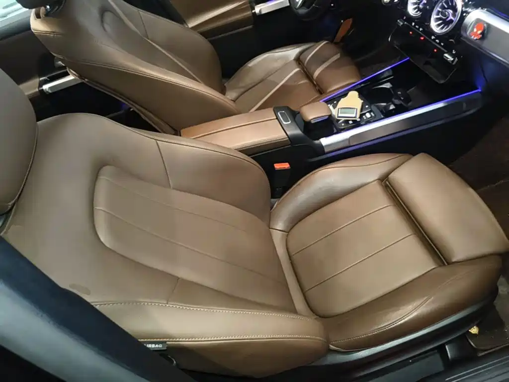 Mercedes-Benz GLB — миниатюра 25