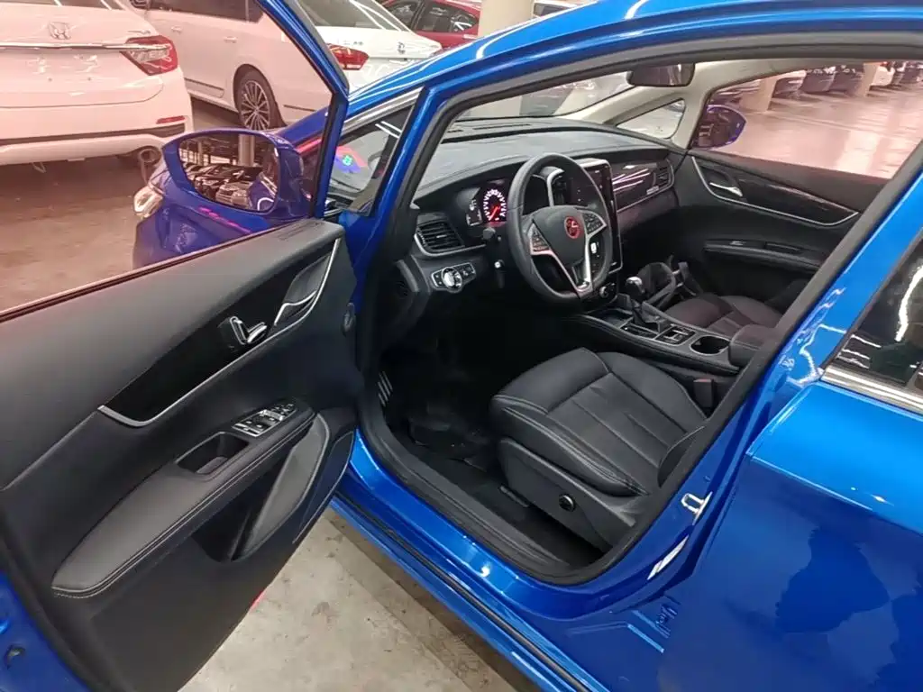 BYD MAX — миниатюра 16