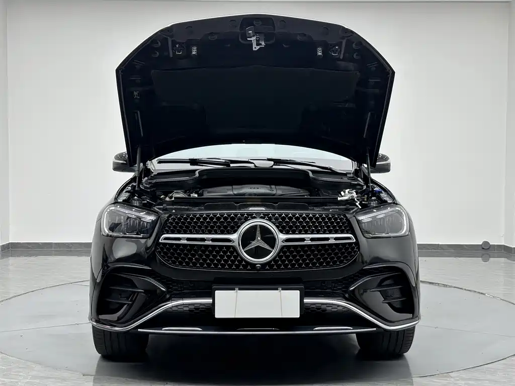 Mercedes-Benz GLE (Import) — миниатюра 26