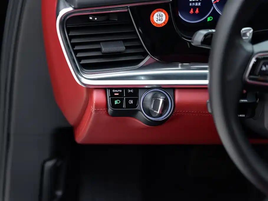 Porsche Panamera — миниатюра 17