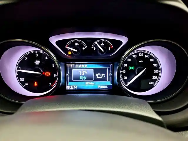 Buick Envision Plus — миниатюра 10