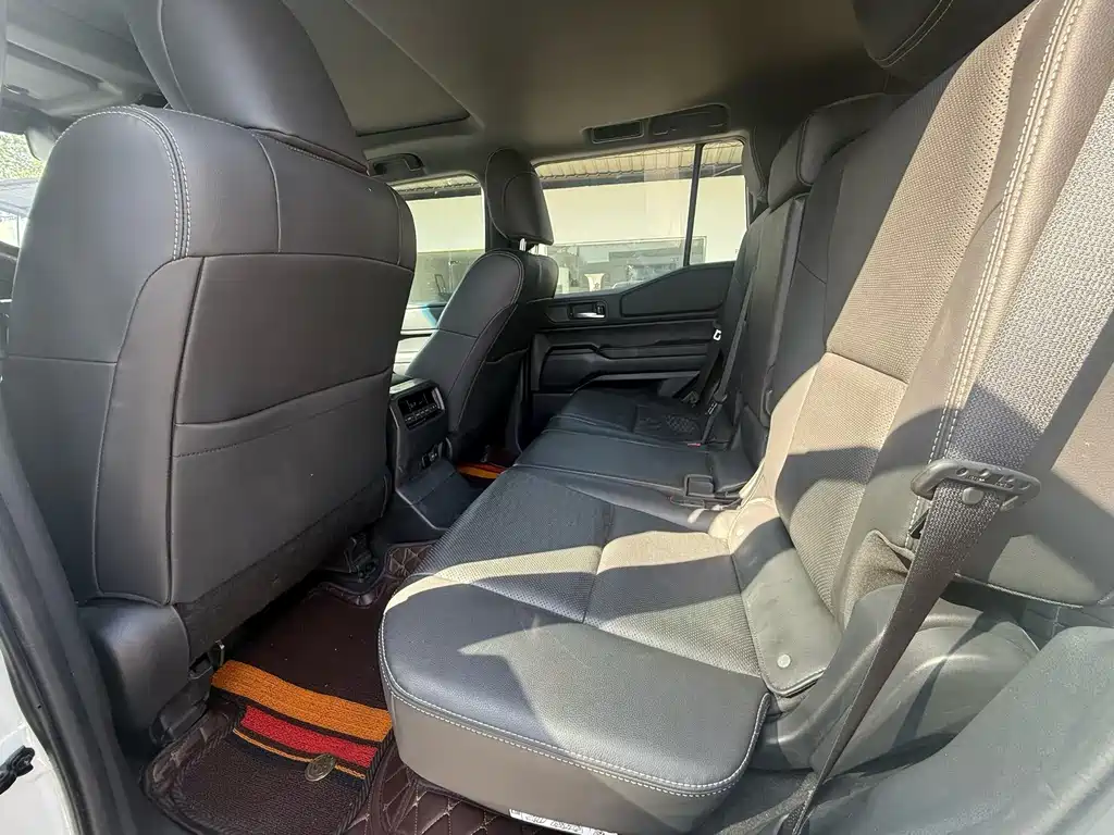 Toyota Prado — миниатюра 5