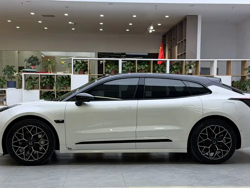 ZEEKR EXTREME KRYPTON 001