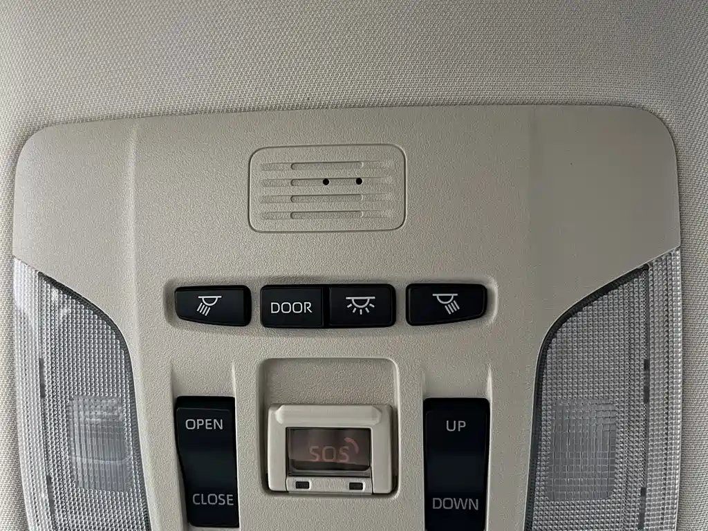 Toyota Corolla — миниатюра 13