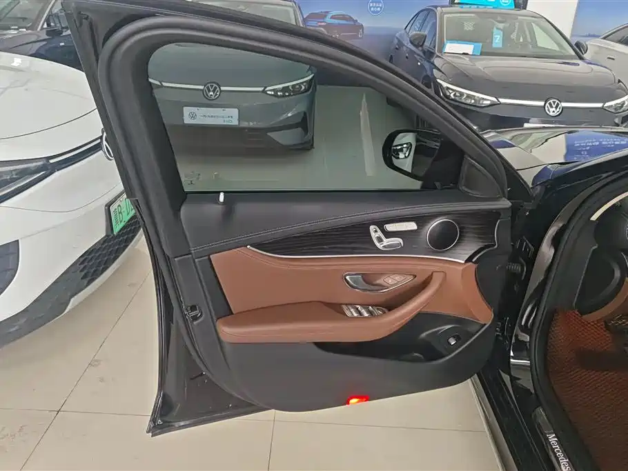 Mercedes-Benz E-Class E 2020 E 260 L Sport