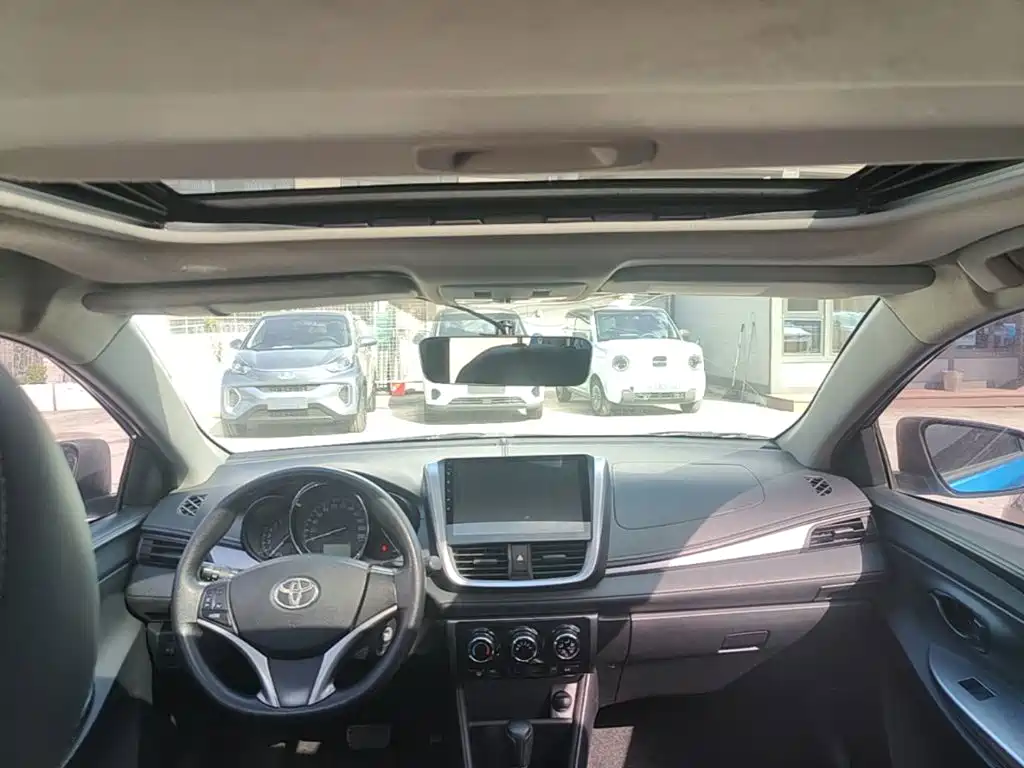 Toyota Vios FS — миниатюра 18