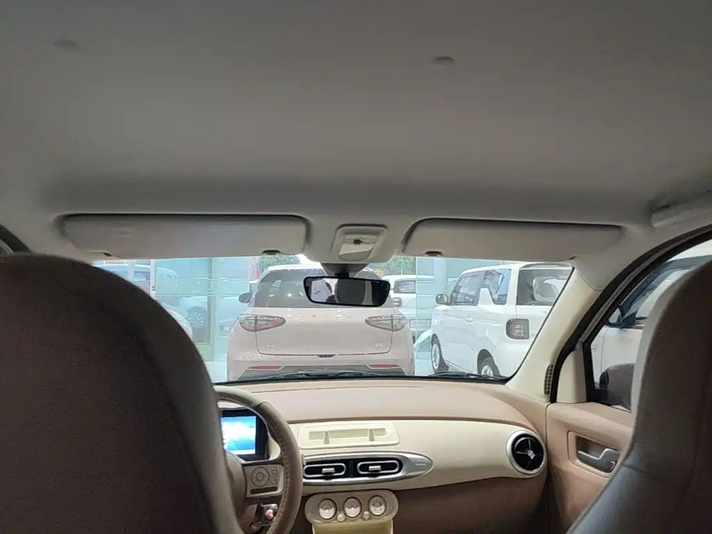 Wuling MINIEV — миниатюра 18
