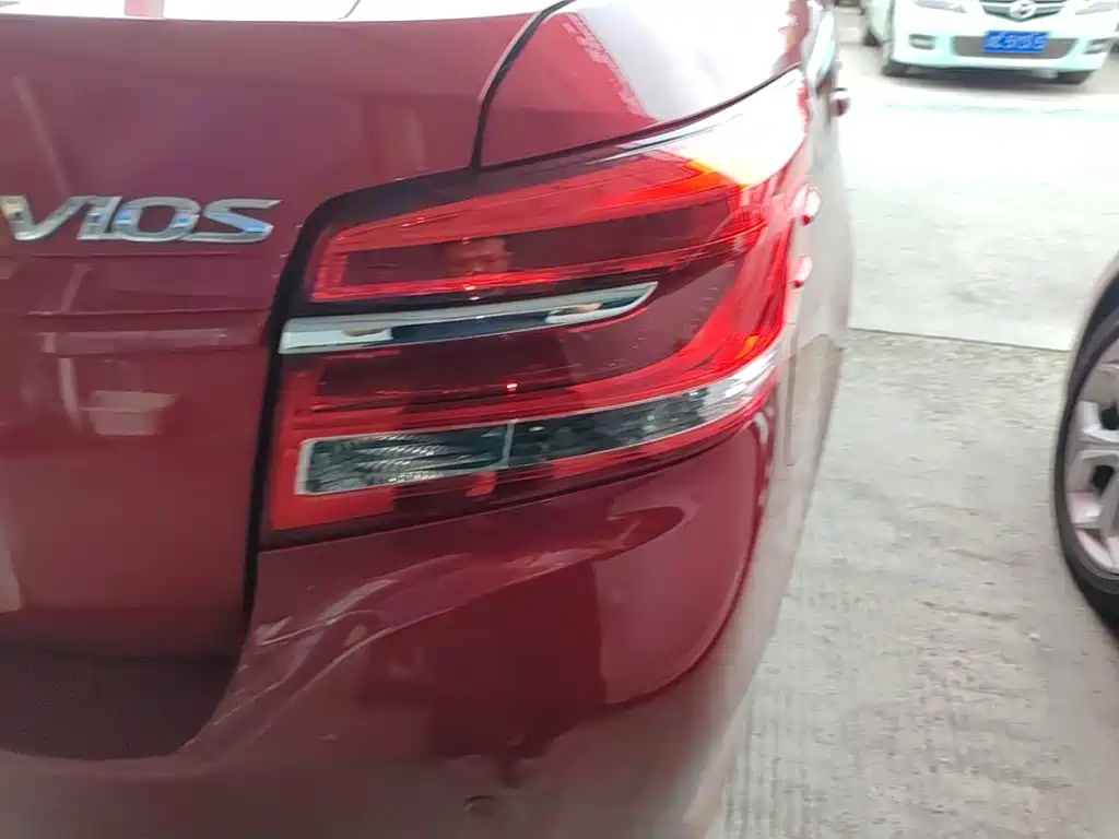 Toyota Vios — миниатюра 8