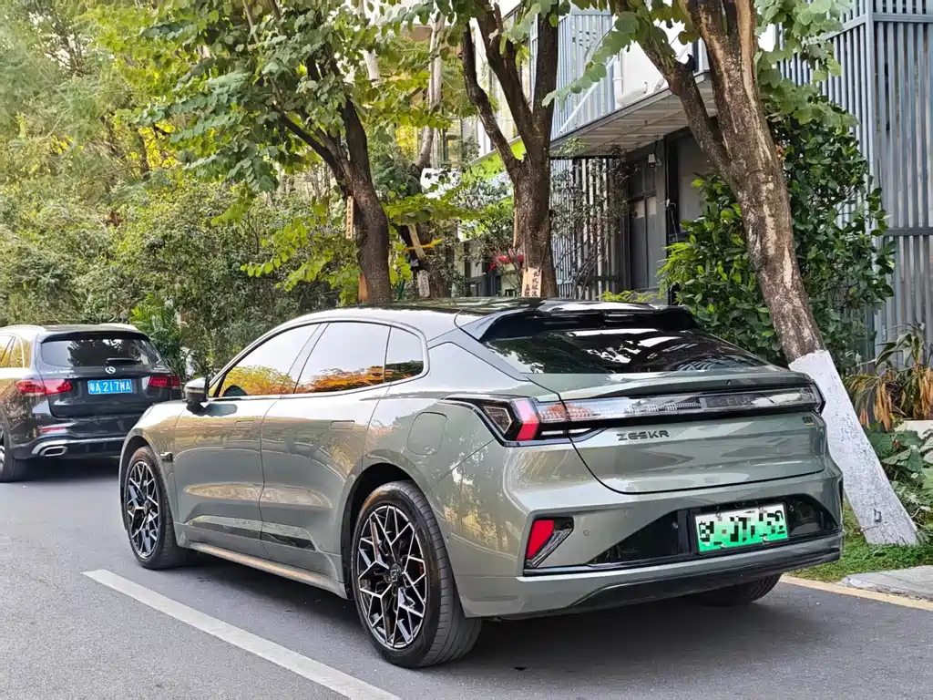 ZEEKR EXTREME KRYPTON 001