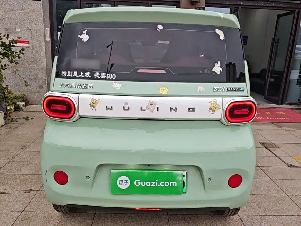 Wuling MINIEV — миниатюра 6