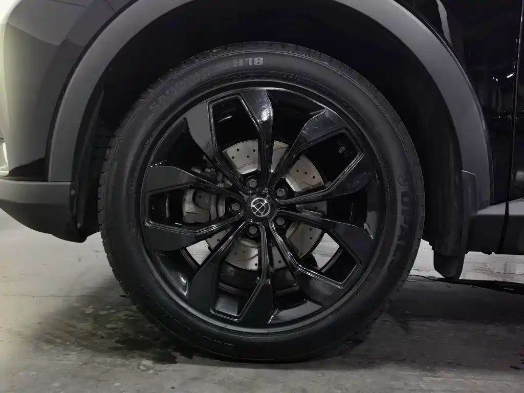 Zhonghua V7 — миниатюра 17