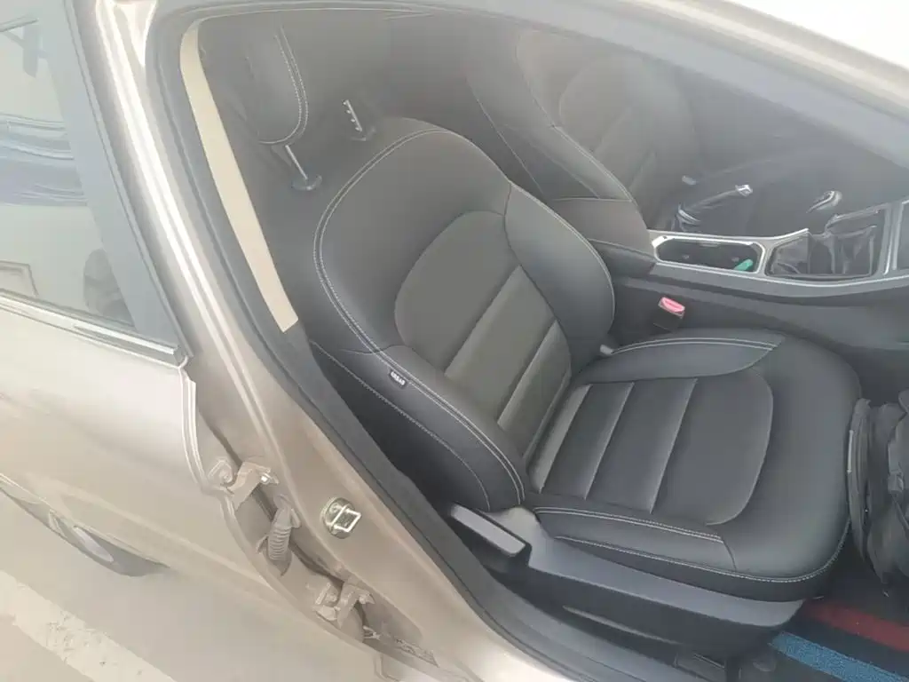 Geely Emgrand GL — миниатюра 25