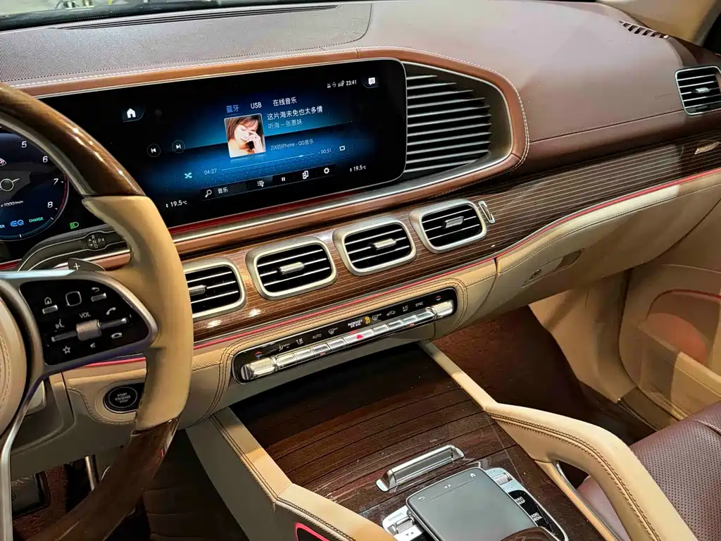Mercedes-Benz GLS — миниатюра 12