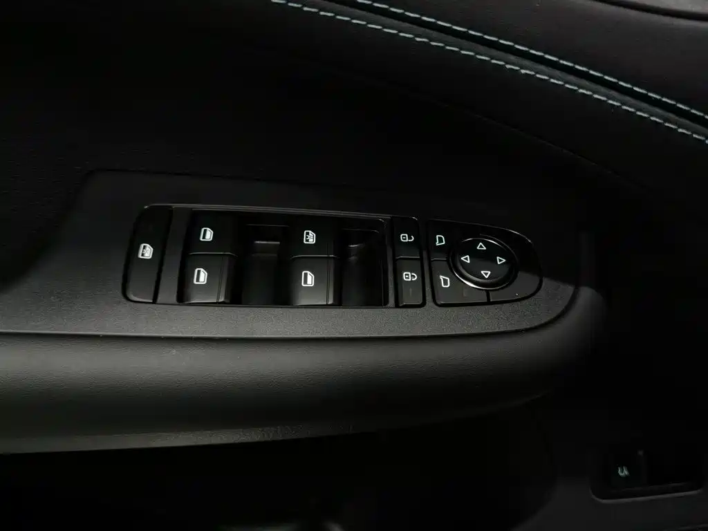 BYD Seal 05 DM-i — миниатюра 9