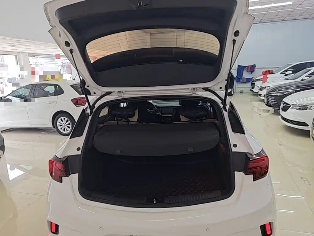 Buick Verano — миниатюра 19