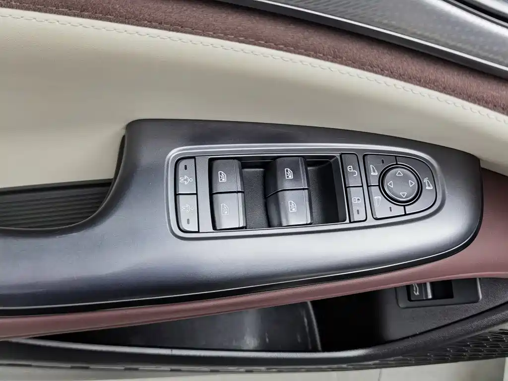 BYD Seal 07 DM-i — миниатюра 9