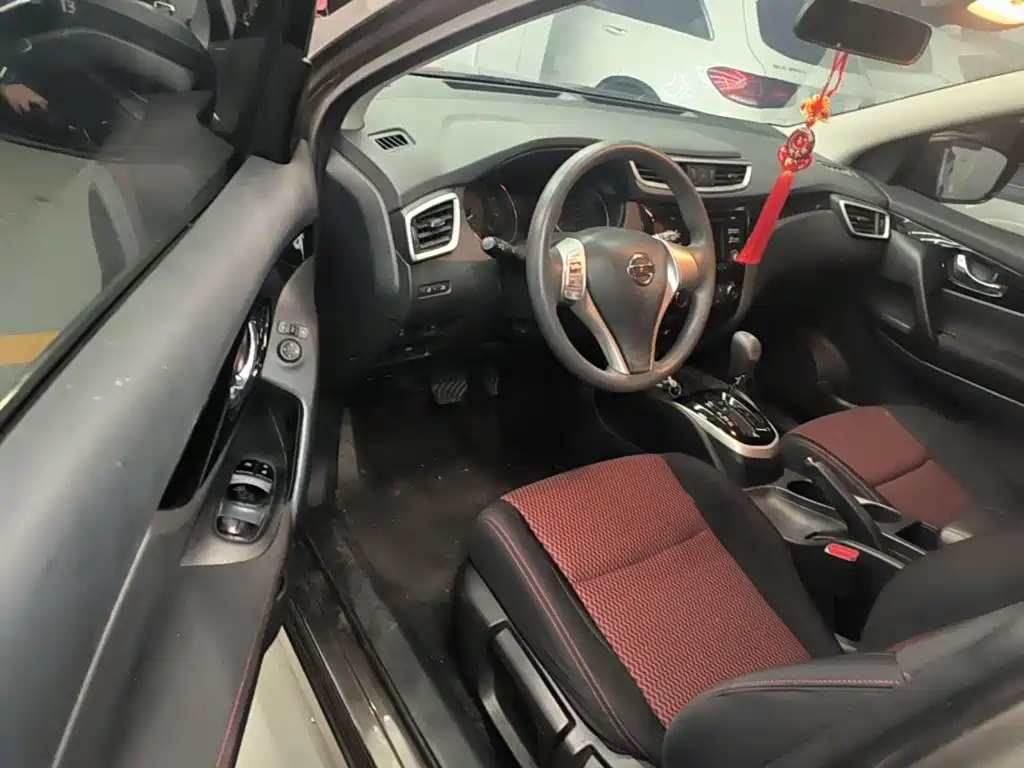 Nissan Qashqai — миниатюра 16