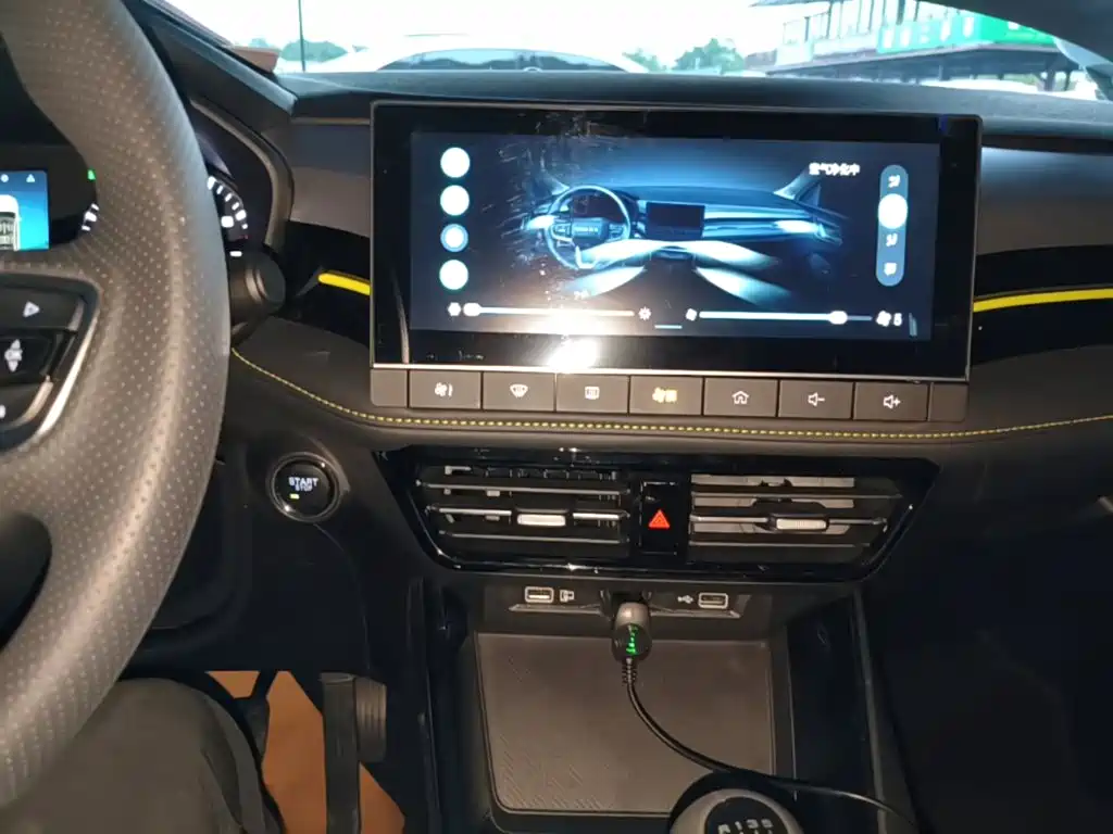 Roewe i5 — миниатюра 13