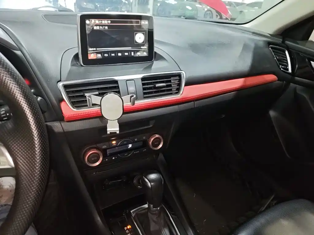 Mazda 3 Axela — миниатюра 13