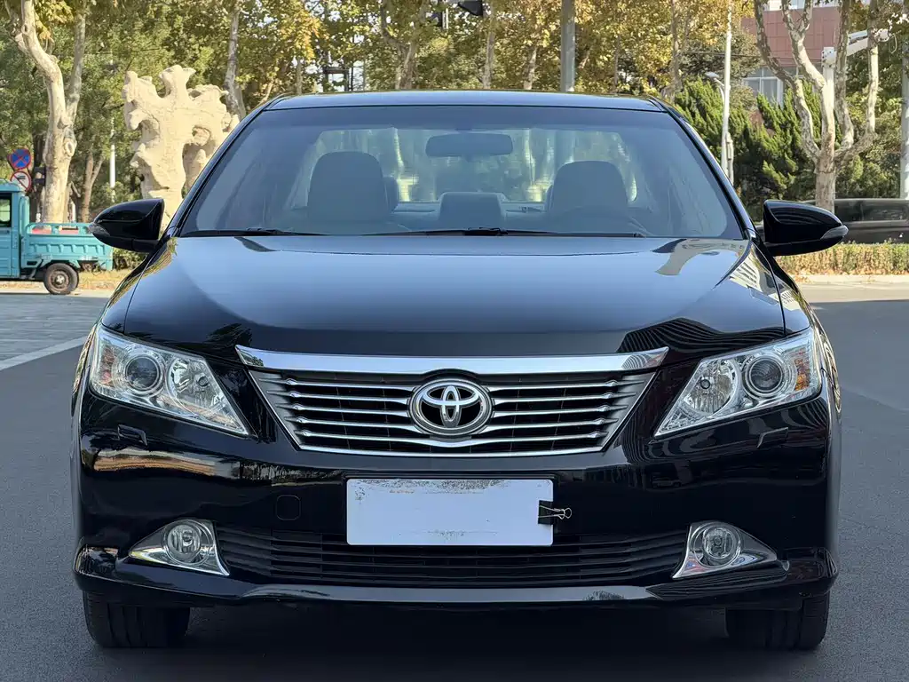 Toyota Camry — миниатюра 2