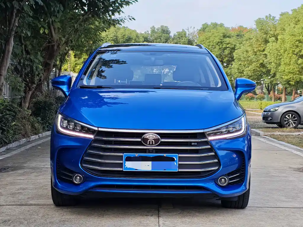 BYD MAX — миниатюра 2