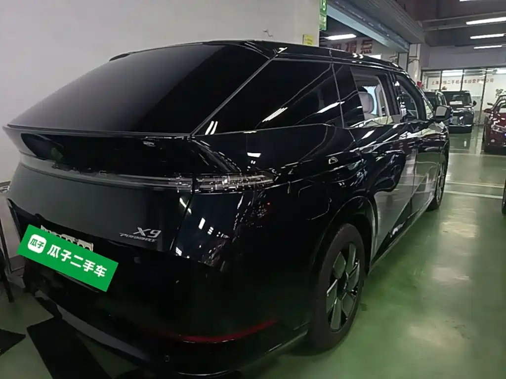 XPeng X9 — миниатюра 7