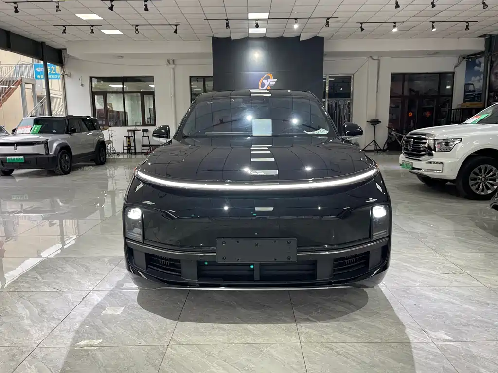 Li Auto Li L8 — миниатюра 2