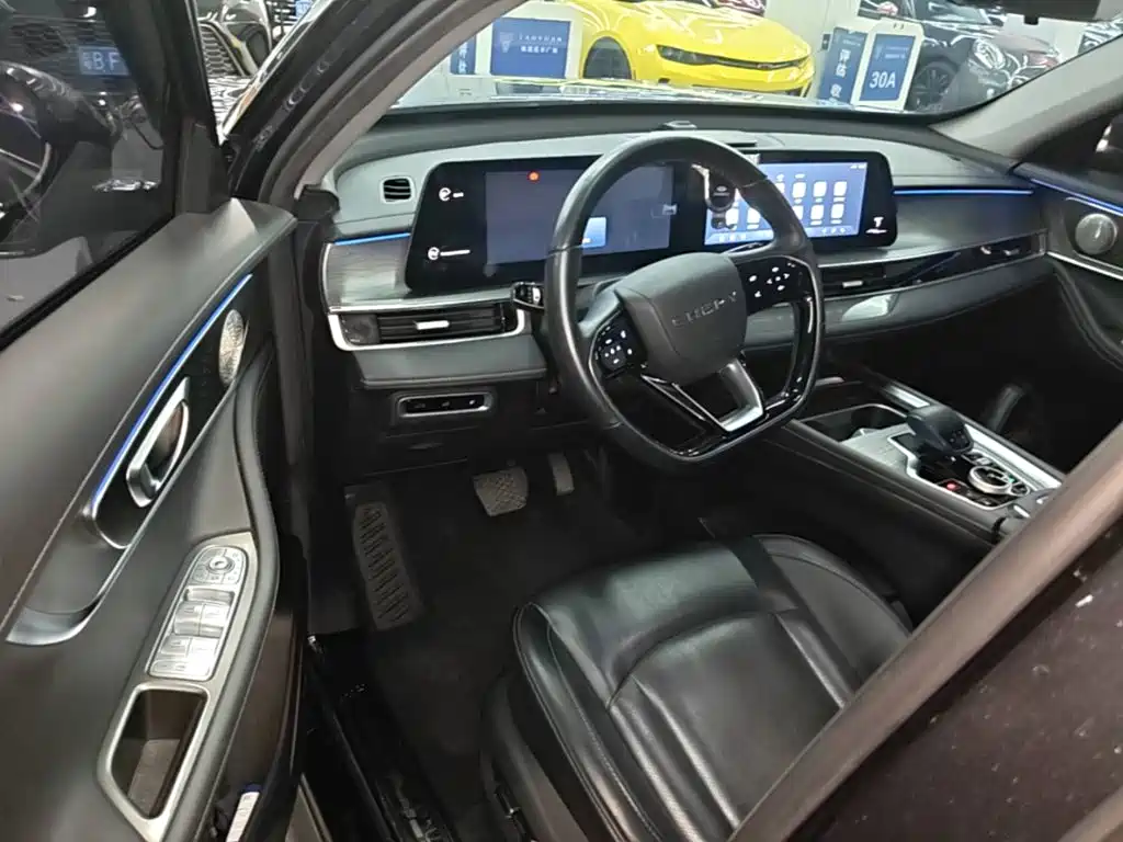 Chery Tiggo 8 PRO NEV — миниатюра 16