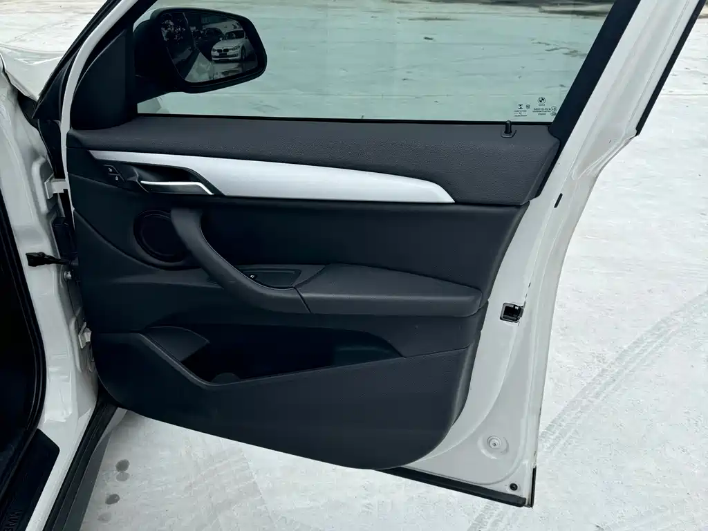BMW X1 — миниатюра 9