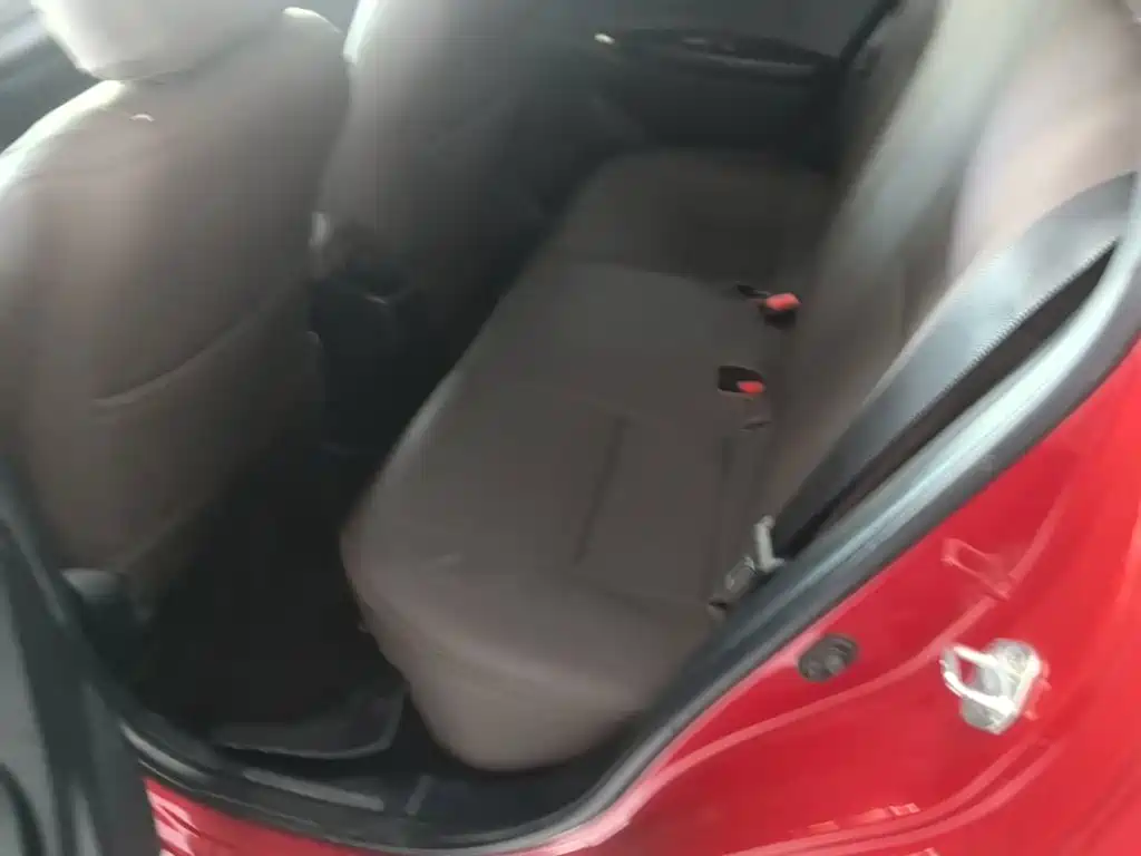 Toyota Yaris L — миниатюра 17