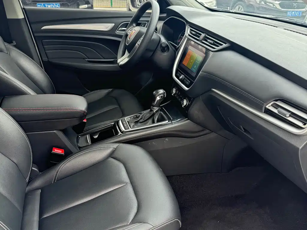 Roewe RX3 — миниатюра 8