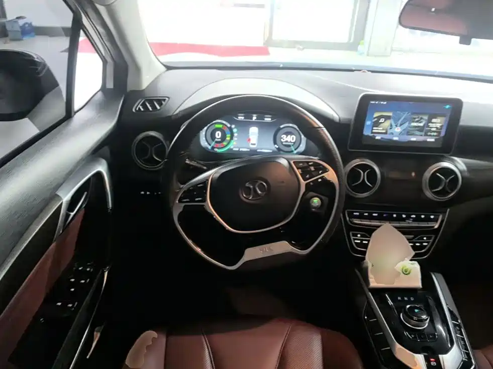 BAIC EU5 — миниатюра 11