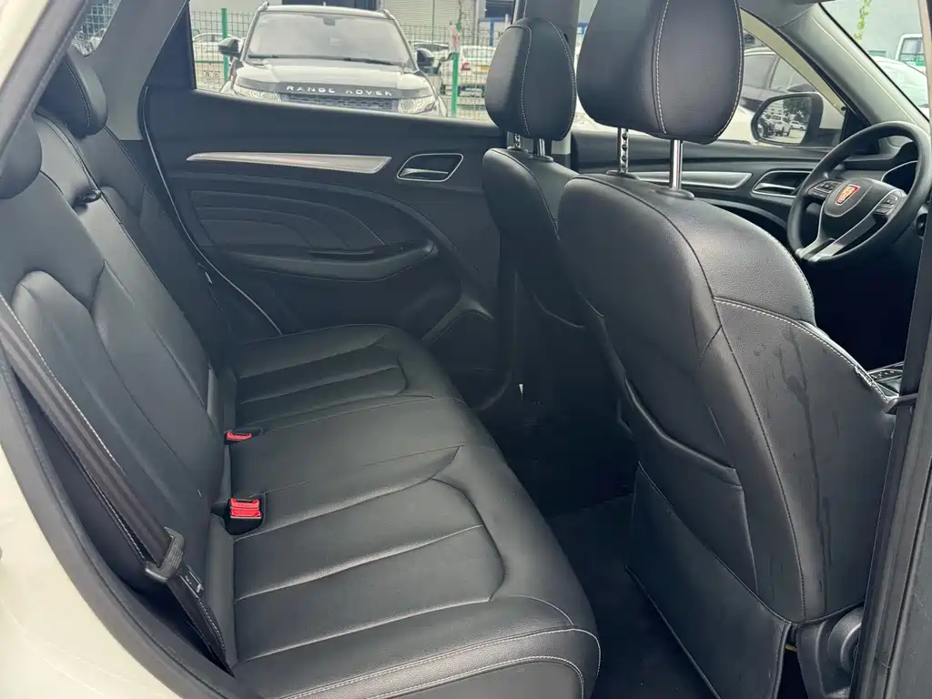 Roewe RX3 — миниатюра 10