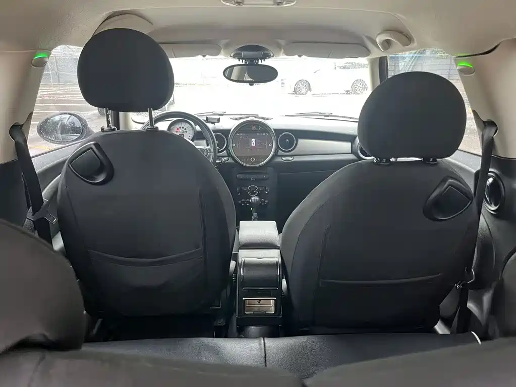 MINI Mini Clubman — миниатюра 11