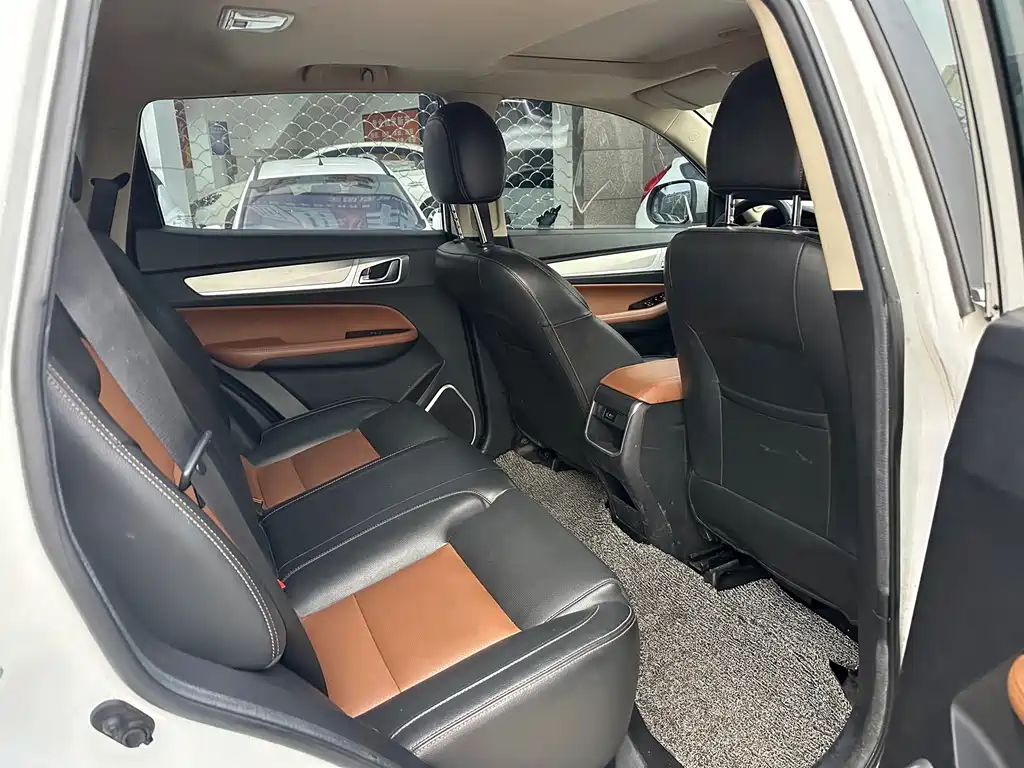 GEELY AUTOMOBILE VISION X6