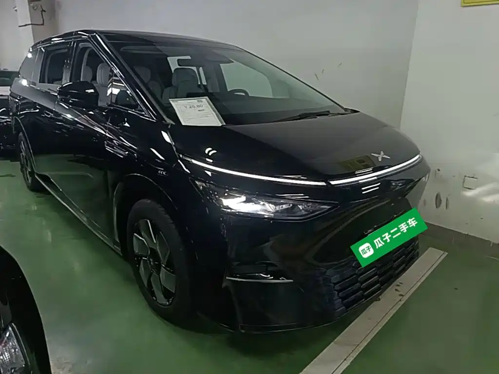 XPeng X9 — миниатюра 4