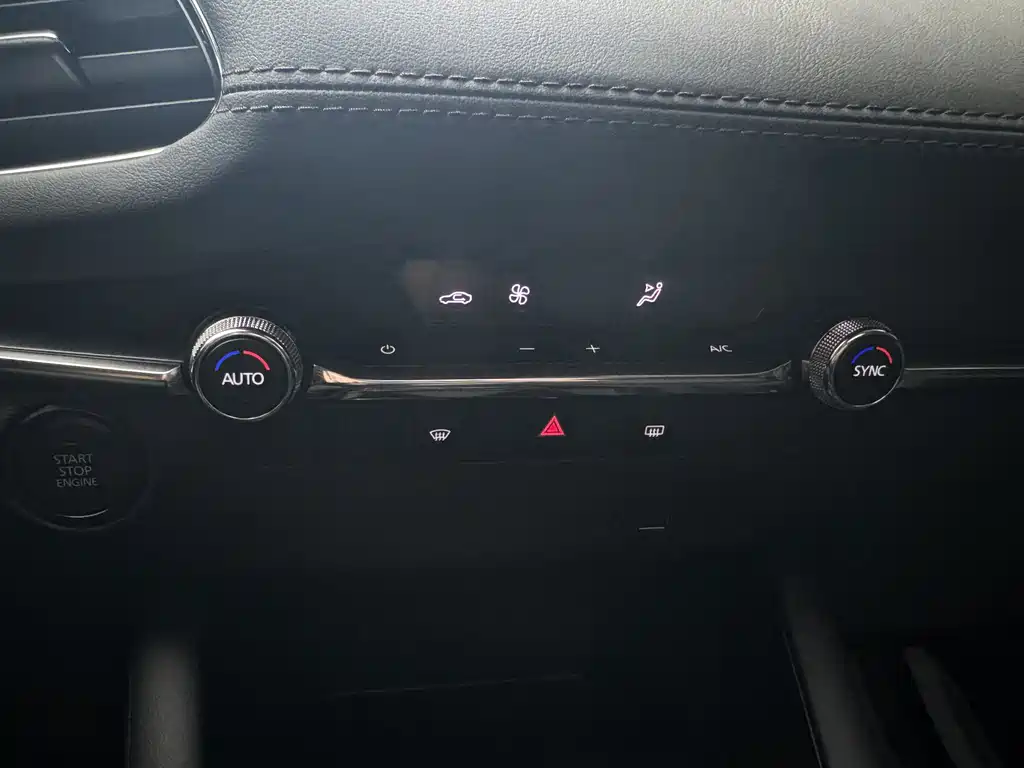 Mazda 3 Axela — миниатюра 17