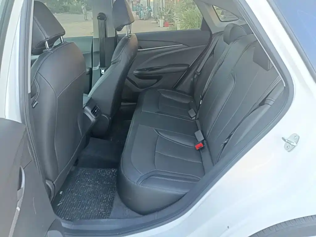 Buick Excelle — миниатюра 13