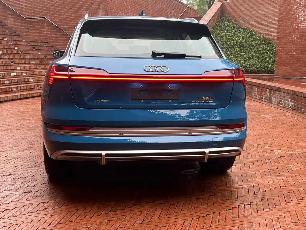 Audi e-tron — миниатюра 8