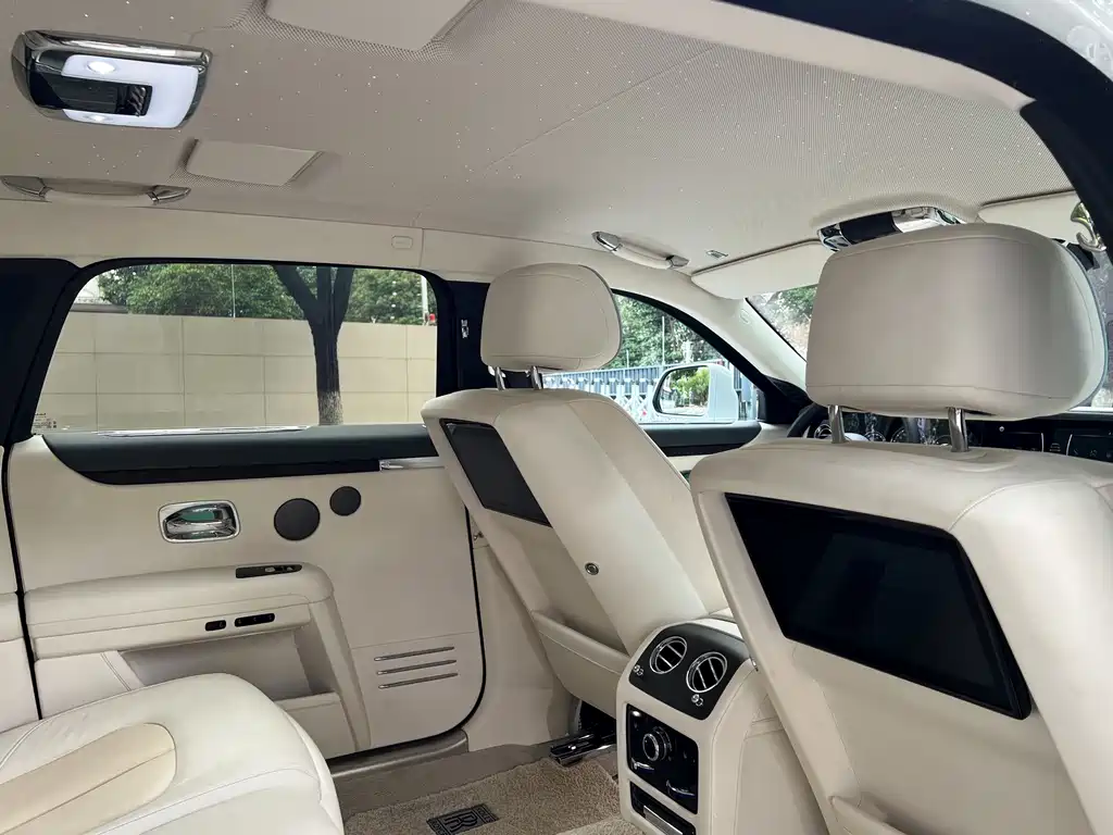 Rolls-Royce Ghost — миниатюра 18