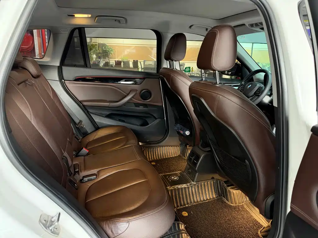 BMW X1 — миниатюра 13