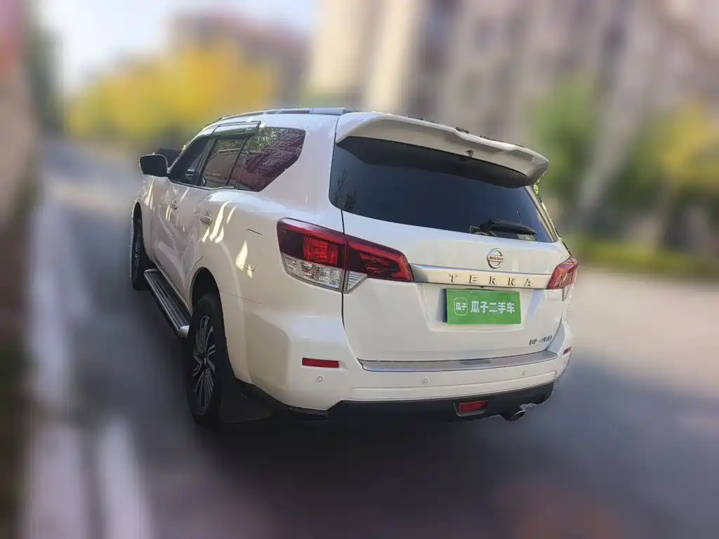 Nissan Terra — миниатюра 4