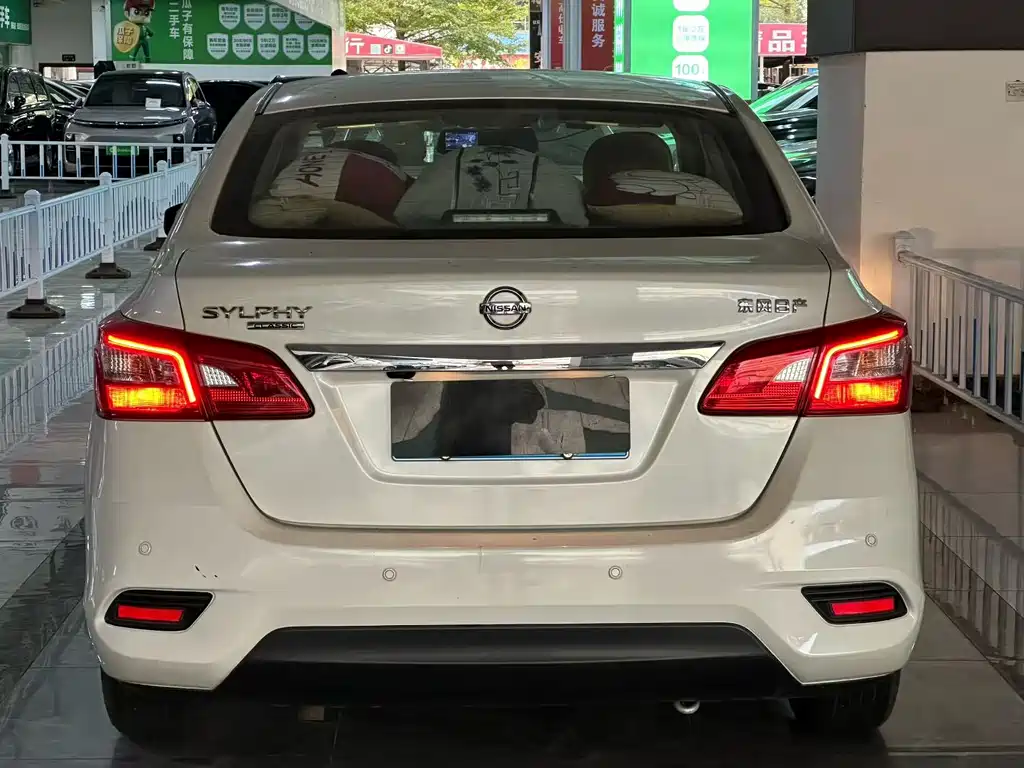 Nissan Sylphy — миниатюра 7