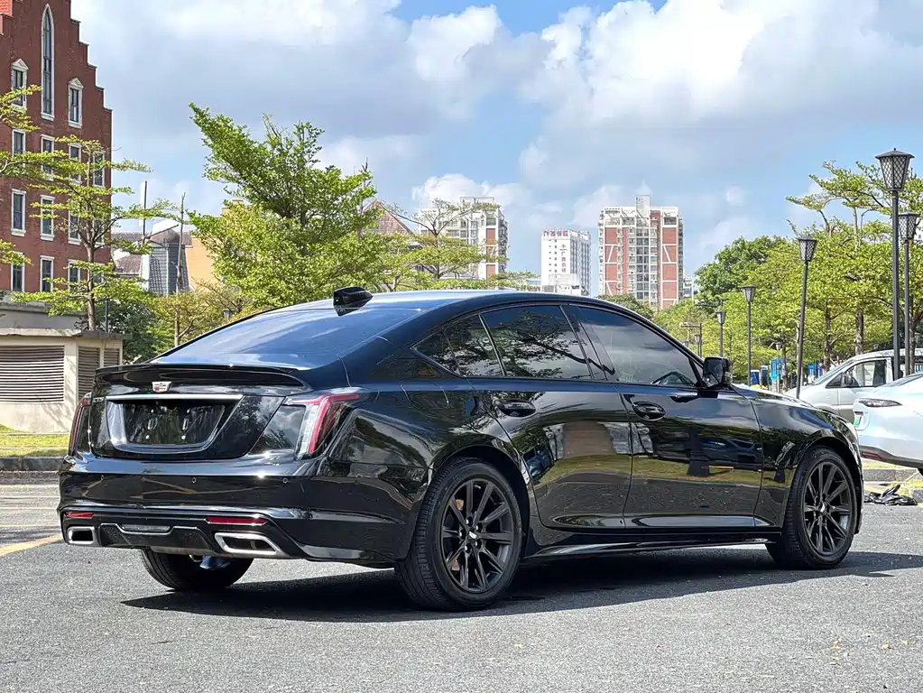 Cadillac CT5 — миниатюра 6