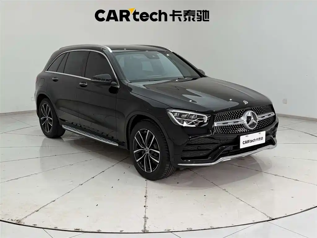 MERCEDES-BENZ GLC